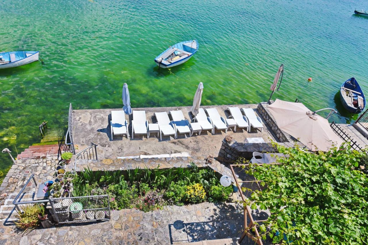 Villa Lucija Ohrid Bagian luar foto